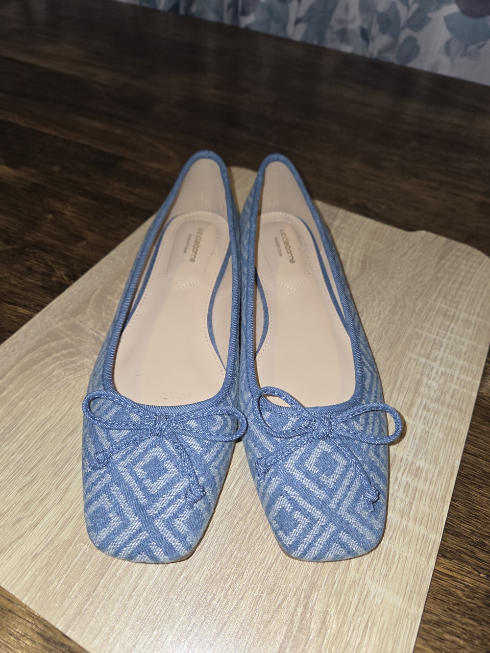 Liz Claiborne Blue Geometric Ballet Flats - Picture 2 of 8